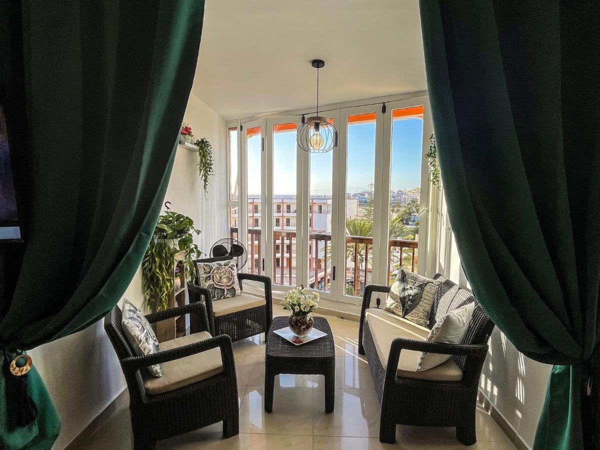 Appartement Luxory Dreamy Sunset, Seafront, Direct Access To The Promenade,Wifi,Pool,Free Parking à Los Cristianos  Extérieur photo