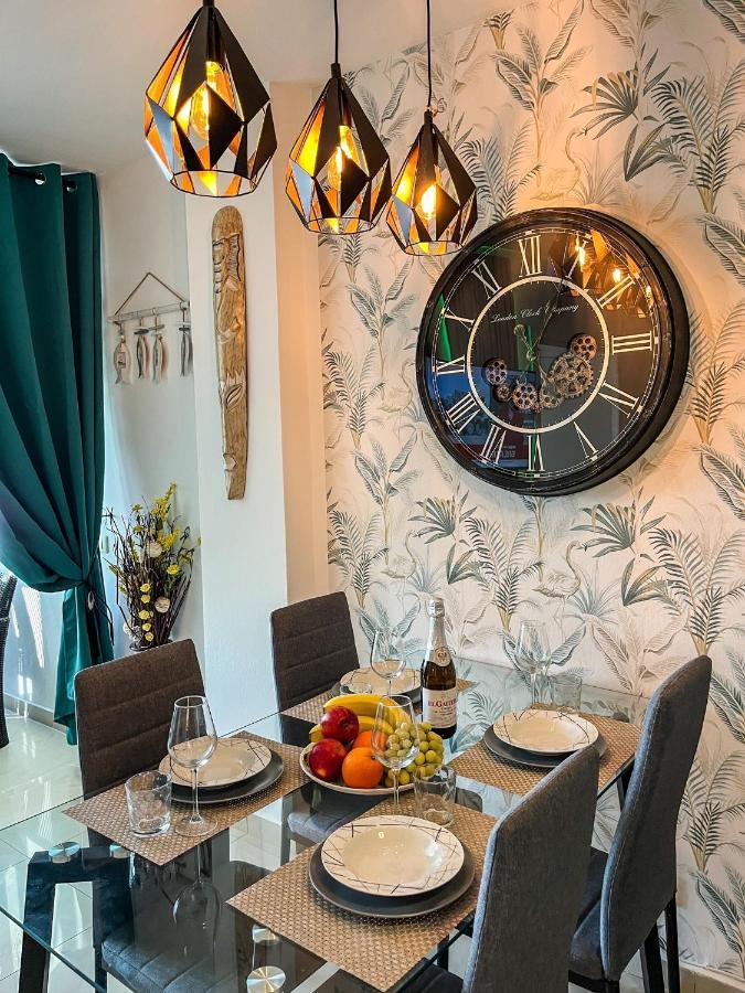 Appartement Luxory Dreamy Sunset, Seafront, Direct Access To The Promenade,Wifi,Pool,Free Parking à Los Cristianos  Extérieur photo