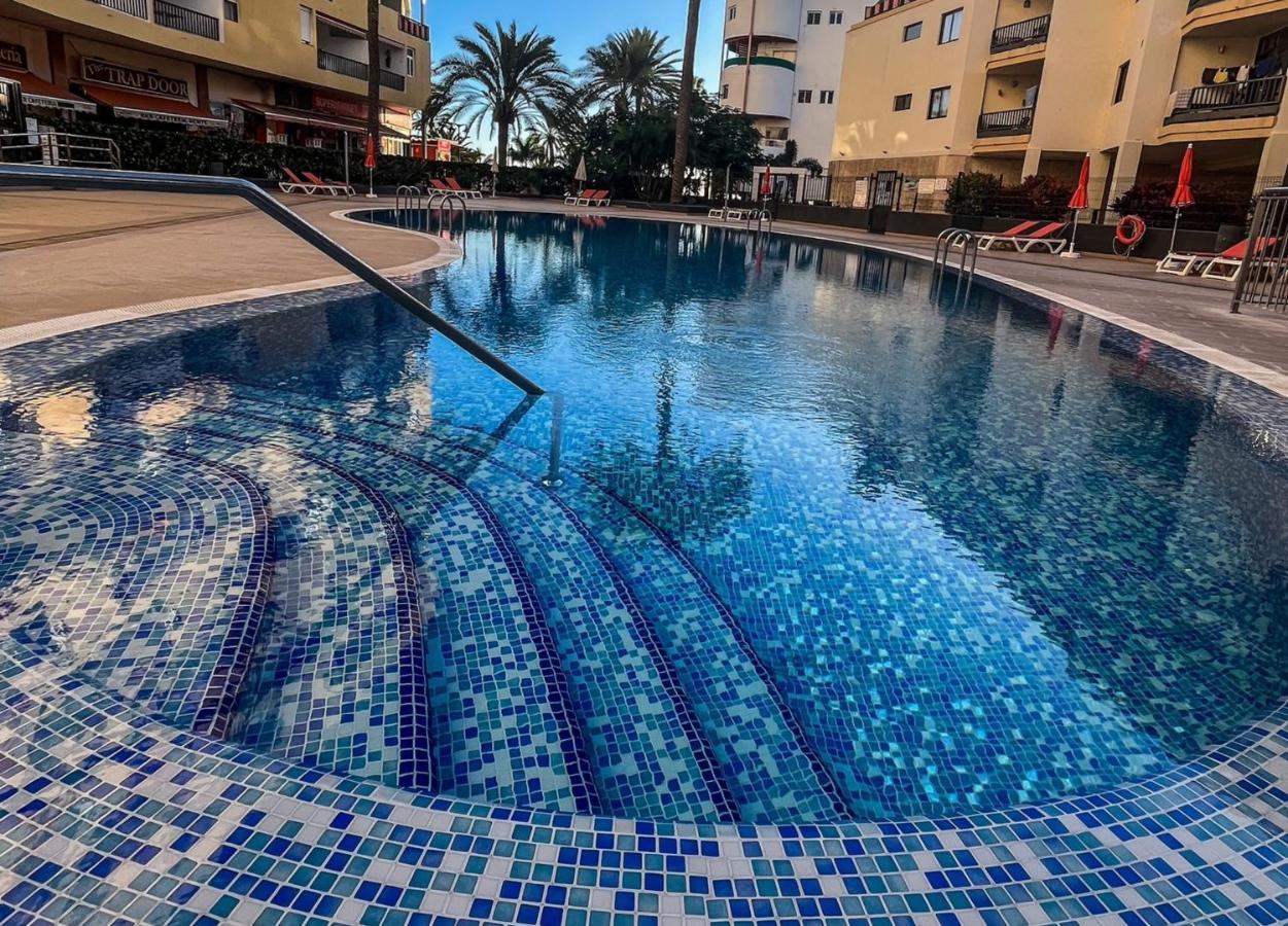 Appartement Luxory Dreamy Sunset, Seafront, Direct Access To The Promenade,Wifi,Pool,Free Parking à Los Cristianos  Extérieur photo