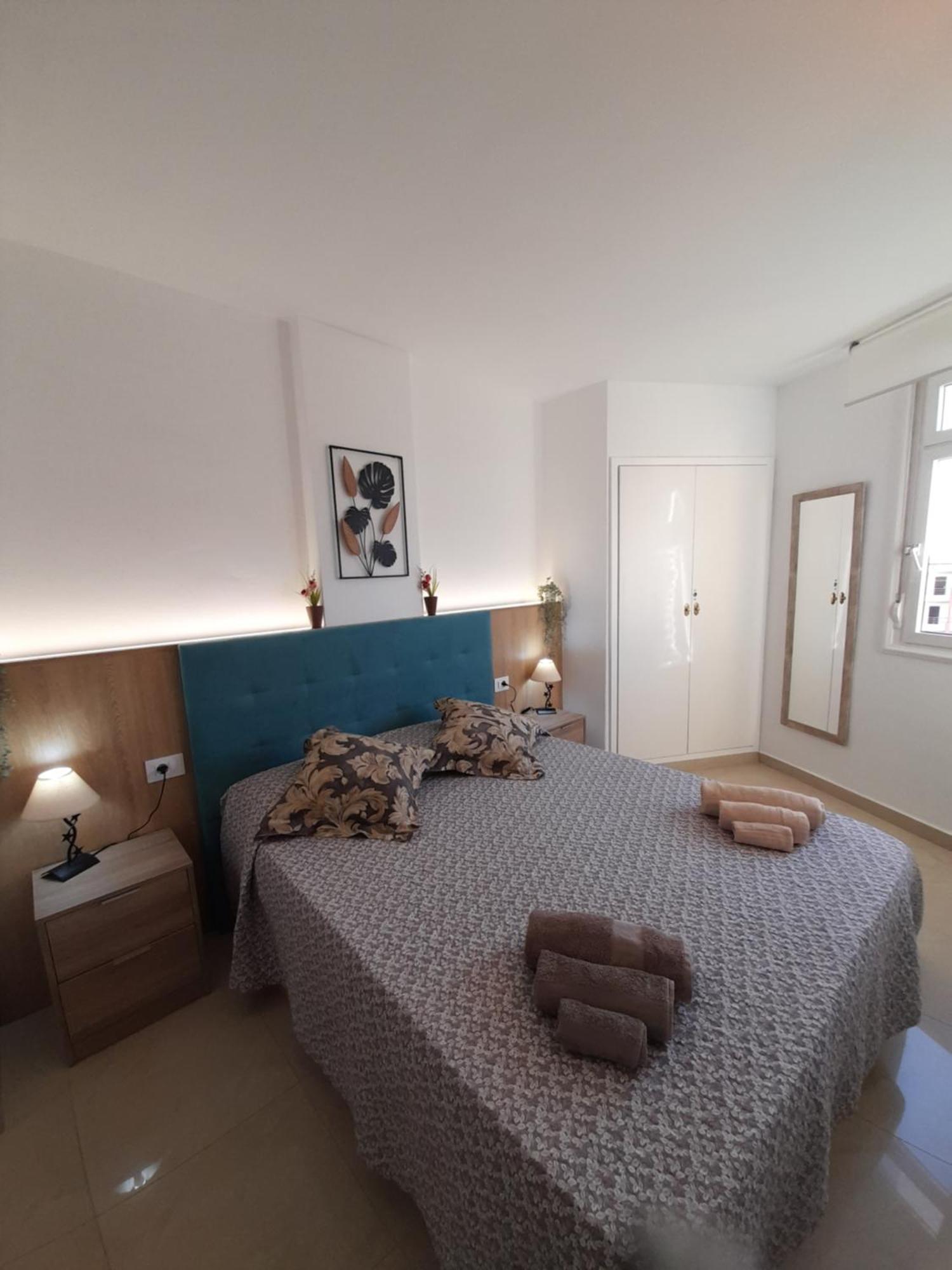 Appartement Luxory Dreamy Sunset, Seafront, Direct Access To The Promenade,Wifi,Pool,Free Parking à Los Cristianos  Chambre photo