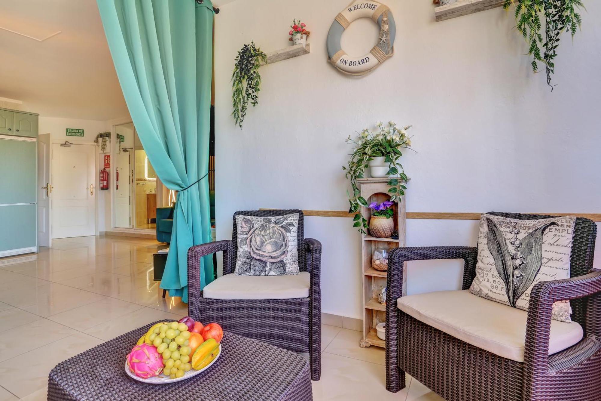 Appartement Luxory Dreamy Sunset, Seafront, Direct Access To The Promenade,Wifi,Pool,Free Parking à Los Cristianos  Extérieur photo